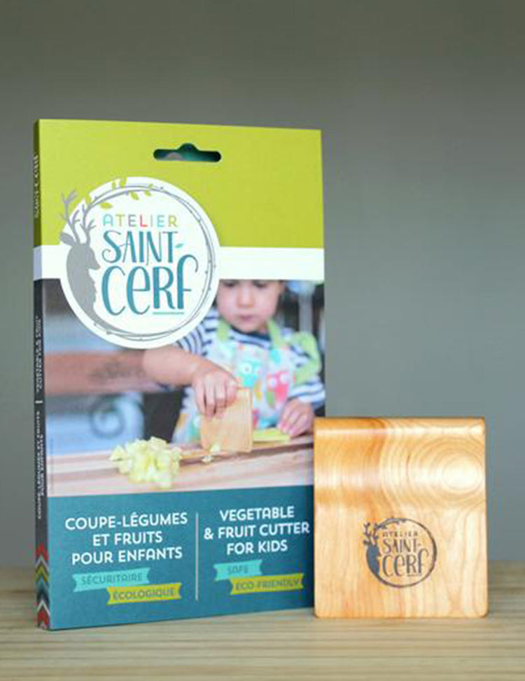 Coupe-Légumes et Fruits en bois pour enfant. Vendu chez Tah-dah !