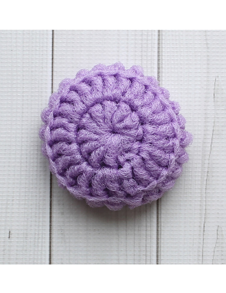 Tampon à récurer - Lilas. Vendu chez Tah-dah !