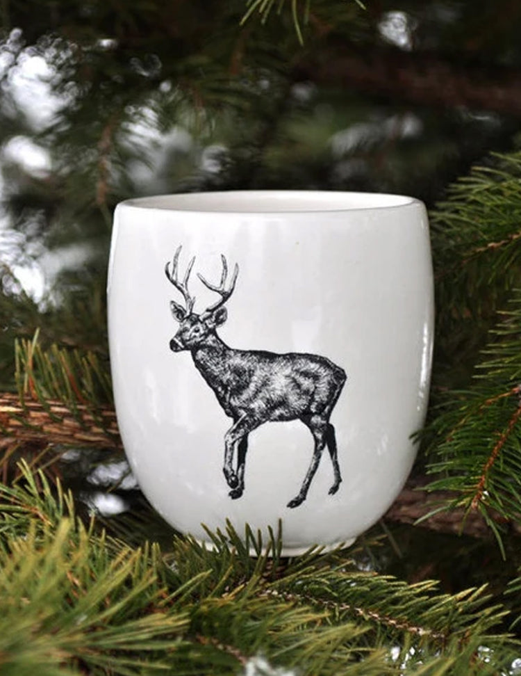 Gobelet en porcelaine chevreuil. Vendu chez Tah-dah !