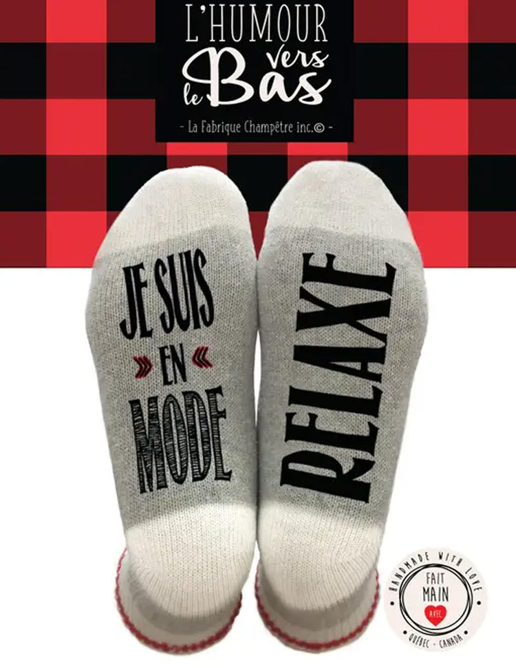 Bas de laine humoristiques - je suis en mode relaxe. Vendus chez Tah-dah !