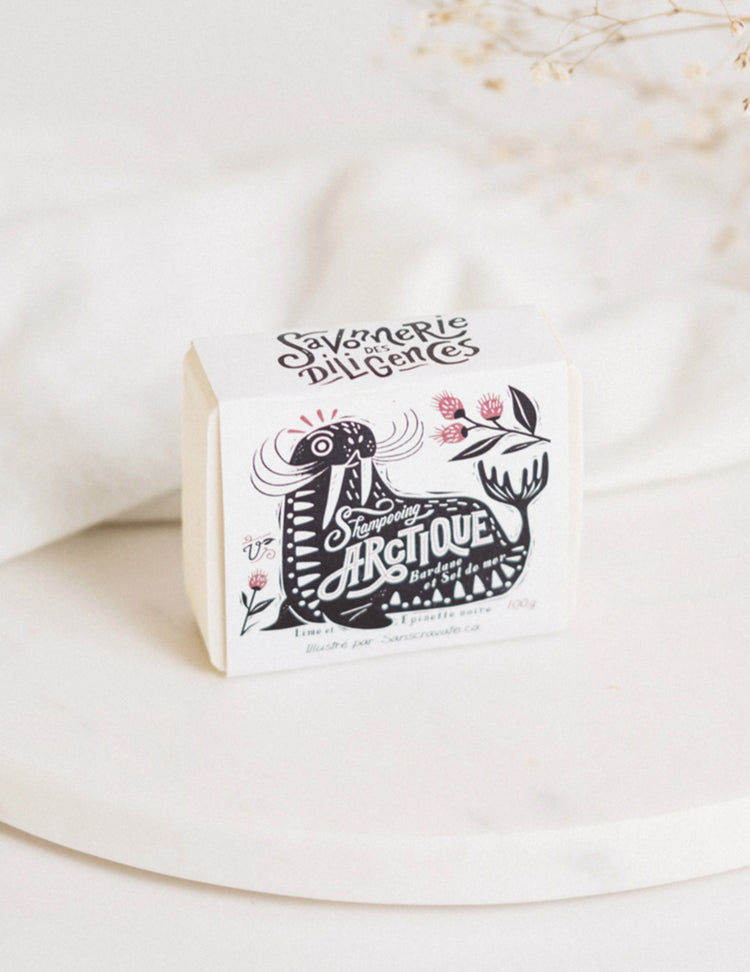 Shampoing naturel pour les cheveux. Vendu chez Tah-dah !
