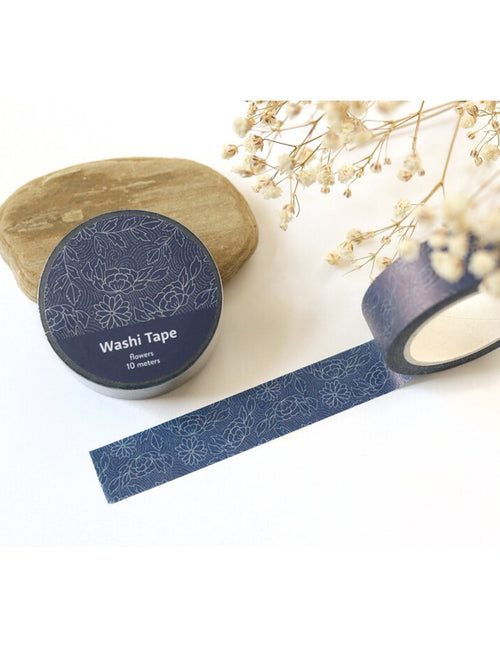 Du ruban adhésif washi pour vos cahiers de notes ou même votre bullet journal ! Fleurs bleues. Vendu chez tah-dah !