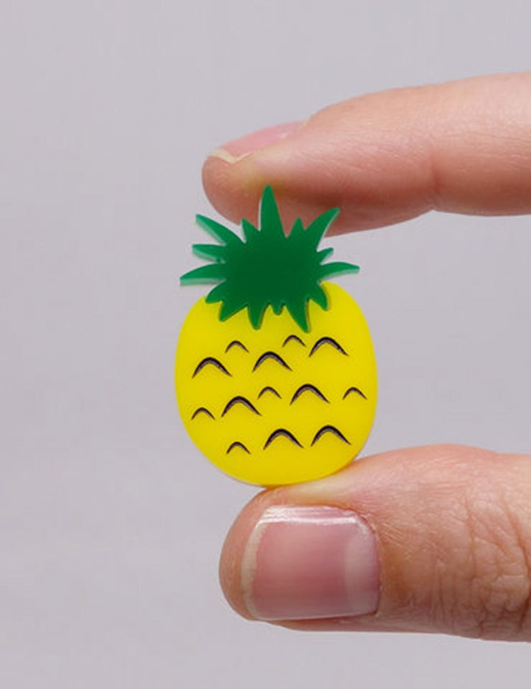 Épinglette / Pin ananas. Vendue chez Tah-dah ! 