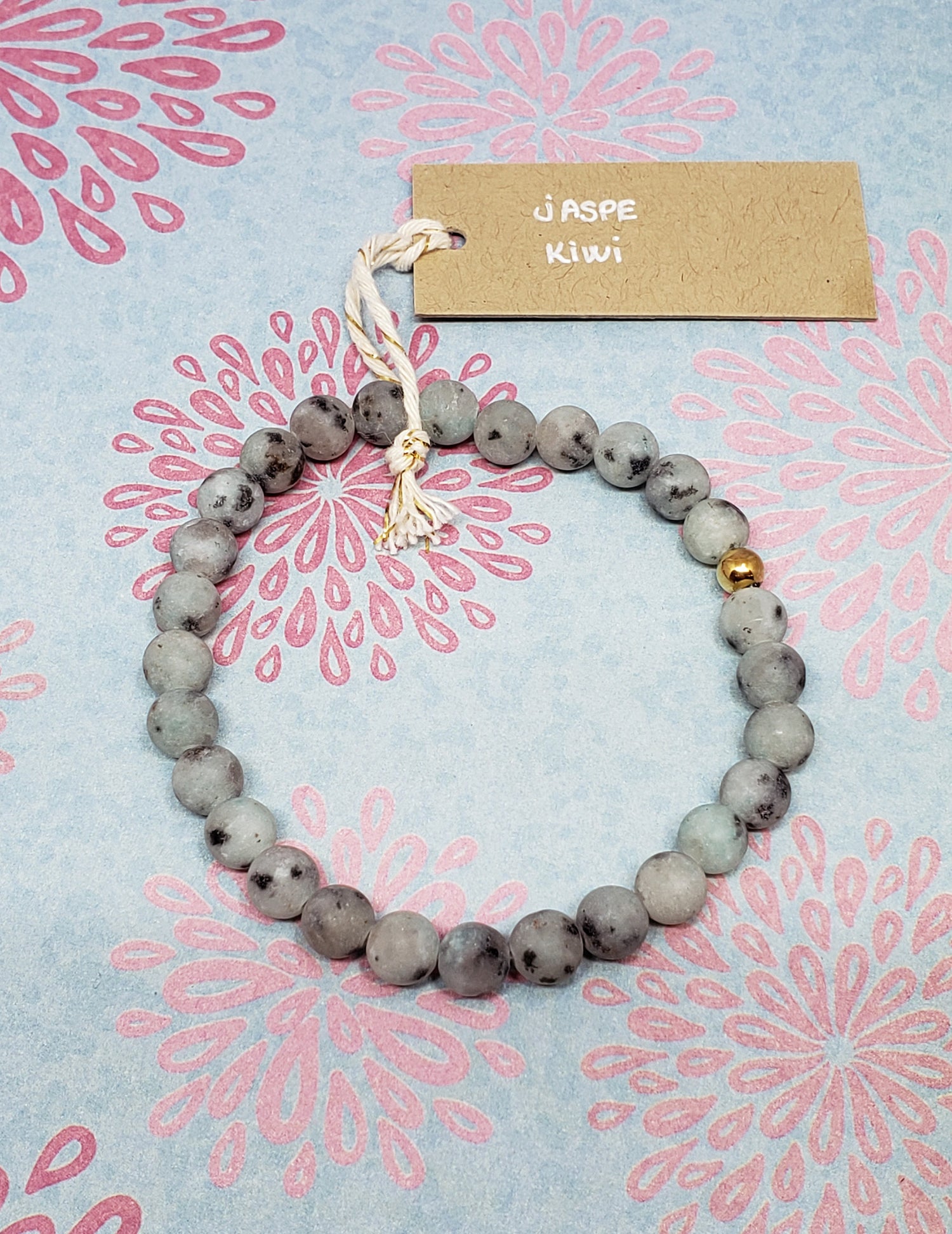 Bracelet petites pierres semi-précieuses. Vendu chez Tah-dah !
