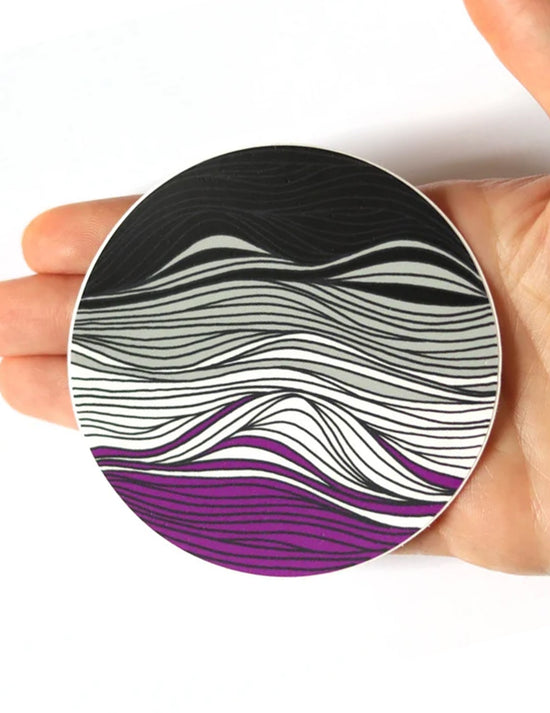 Des aimants et des autocollants LGBTQ+ pour tous les goûts ! Drapeau asexué. Vendus chez Tah-dah !