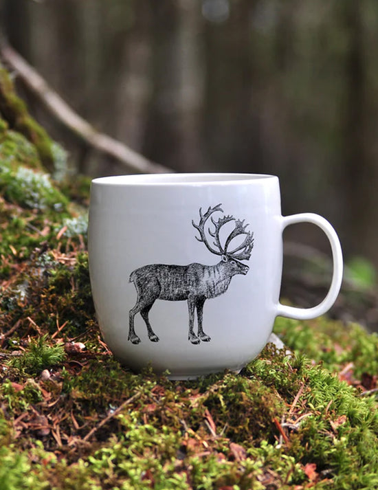 Tasse en porcelaine - le Caribou. Vendue chez Tah-dah ! 