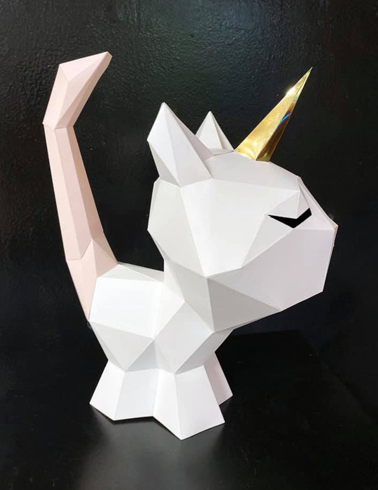 Casse-tête 3D chatcorne. Vendu chez Tah-dah ! 