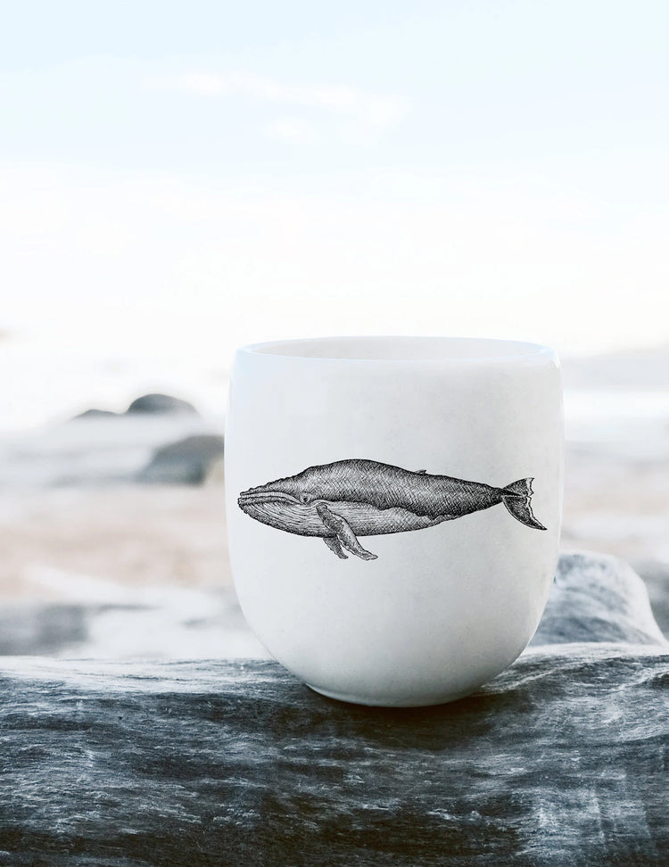Gobelet en porcelaine - la Baleine à Bosse